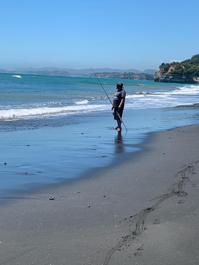 Urenui Beach Bach Εξωτερικό φωτογραφία